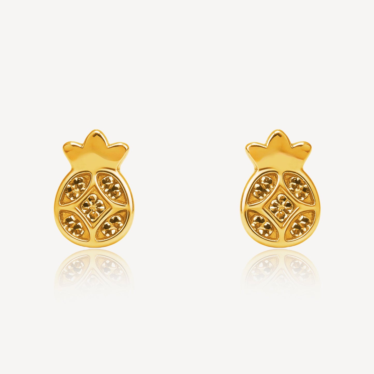 916 Gold Pineapple Earring