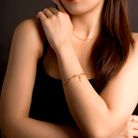 916 Gold Treasure Key Bracelet