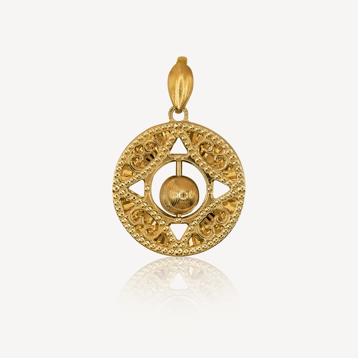 916 Gold Round Ruyi Pendant