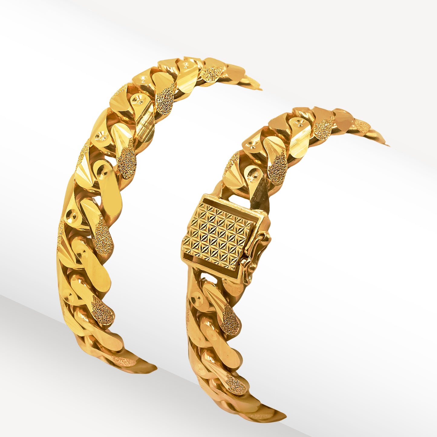 916 Gold Cuban Bracelet (119.37gm - 15mm Series)