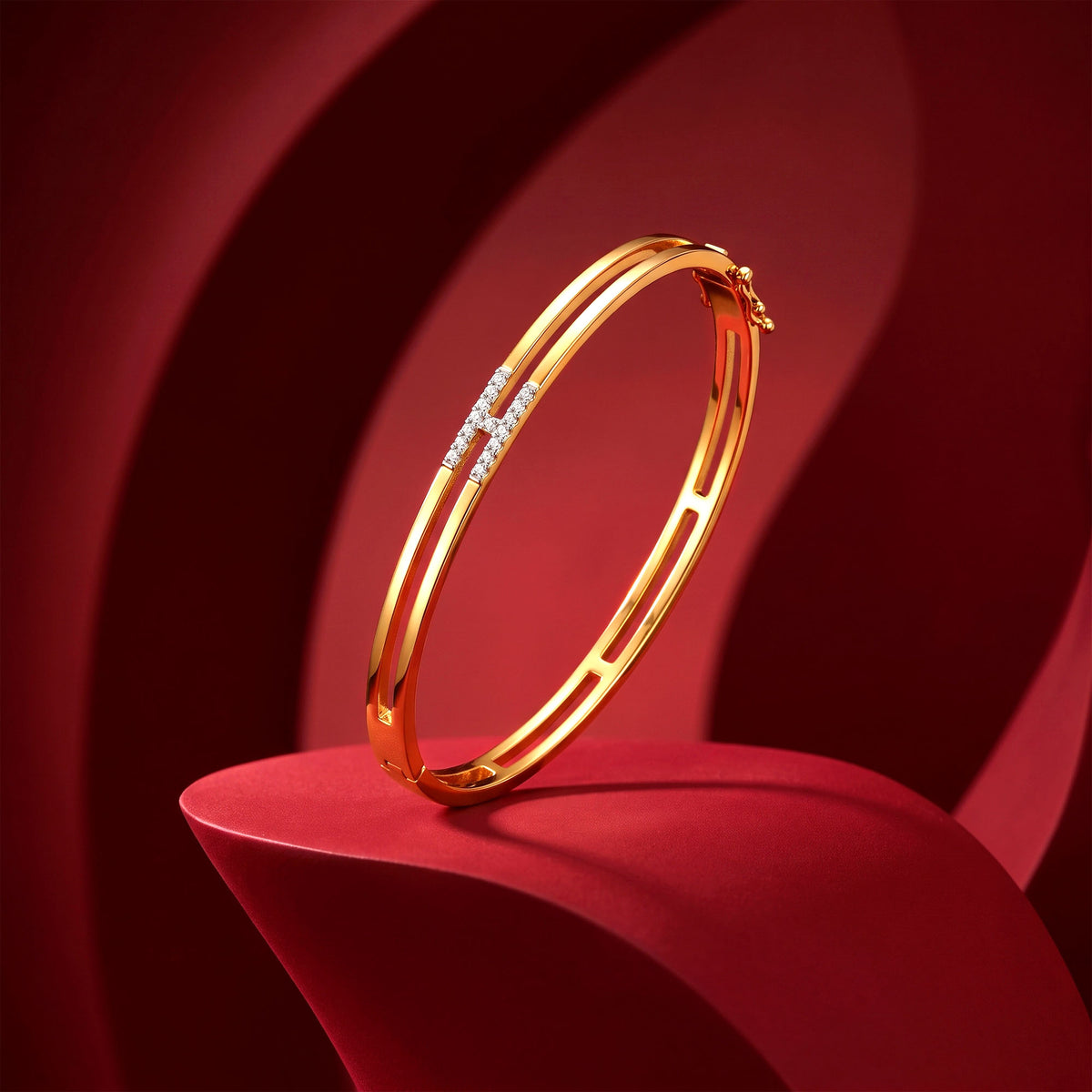 916 Gold H Fahion Bangle
