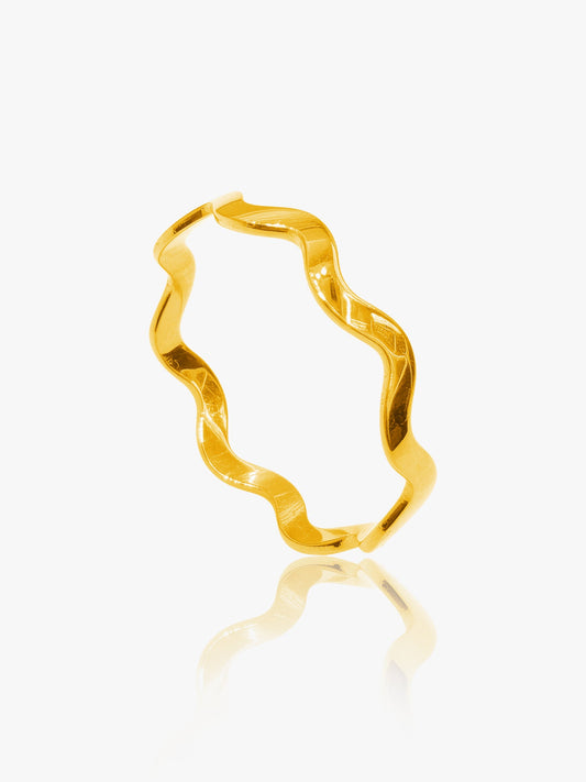 916 Gold Wavey Ring