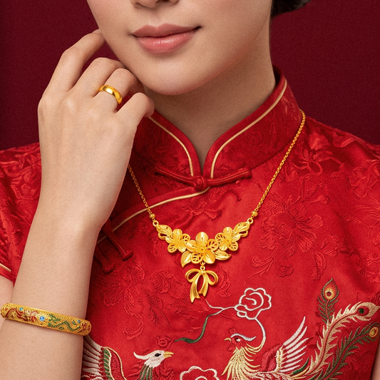 999 Gold Flower with Ribbon Necklace