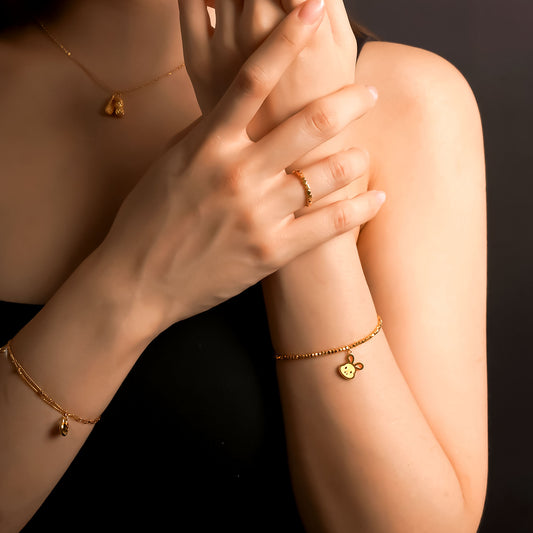 916 Gold Cute Rabbit Bracelet