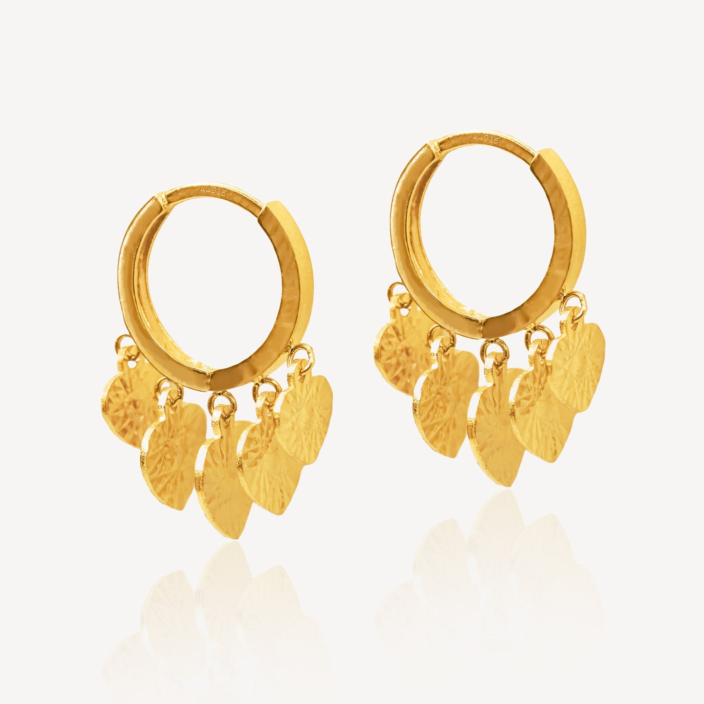 916 Gold Dangling Heart Earrings