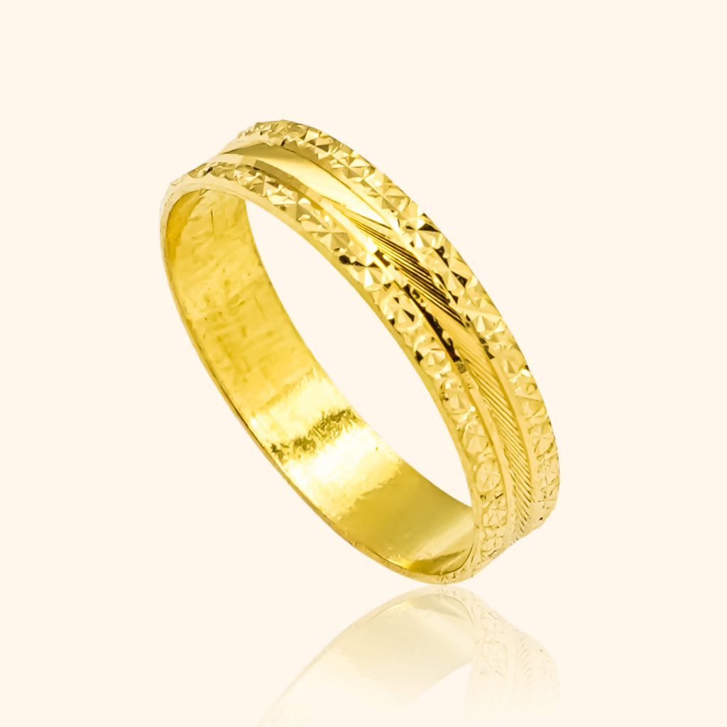 916 gold ring with a enchanted ring design from top gold shop singapore