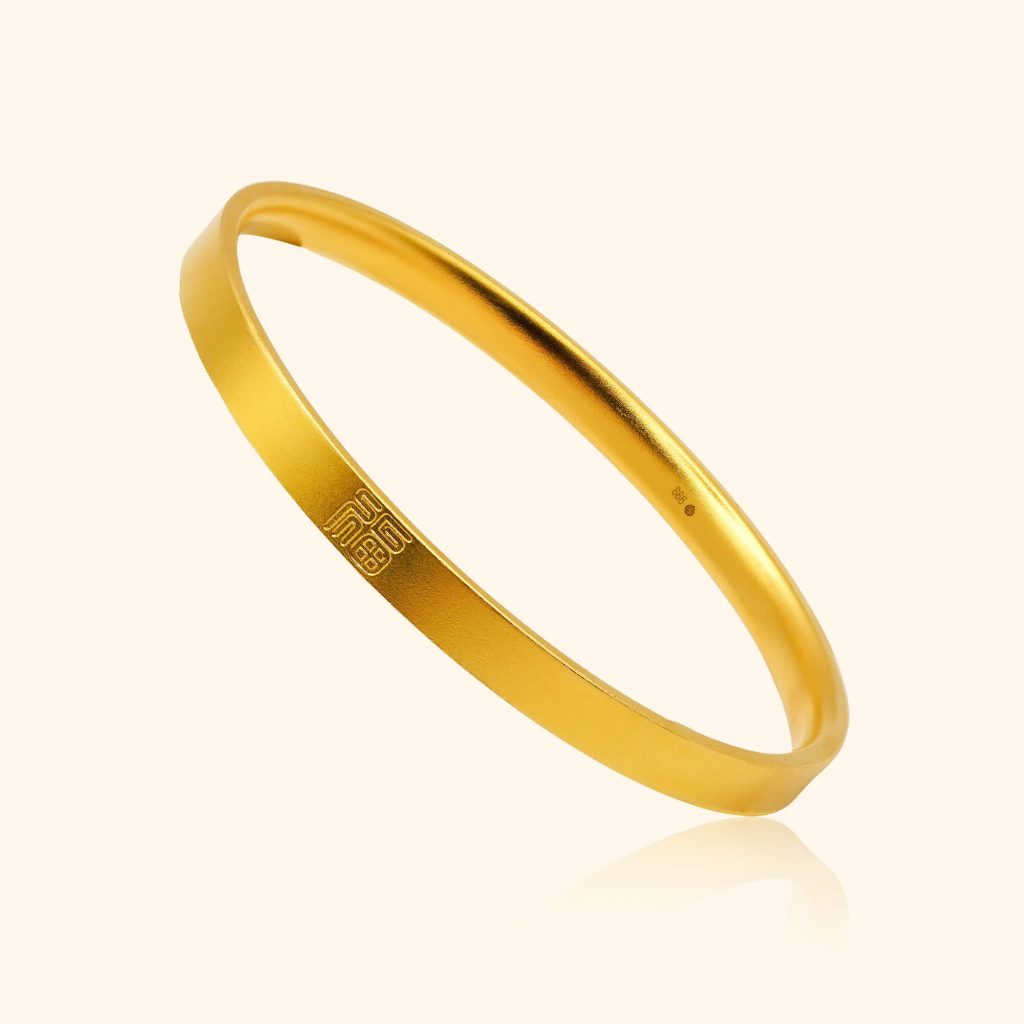999 gold jewellery product with a classic traditional bangle from top gold shop singapore