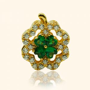 916 gold jewellery a charrm with a lucky clover design from top gold shop a cheapest gold jewellery in singapore